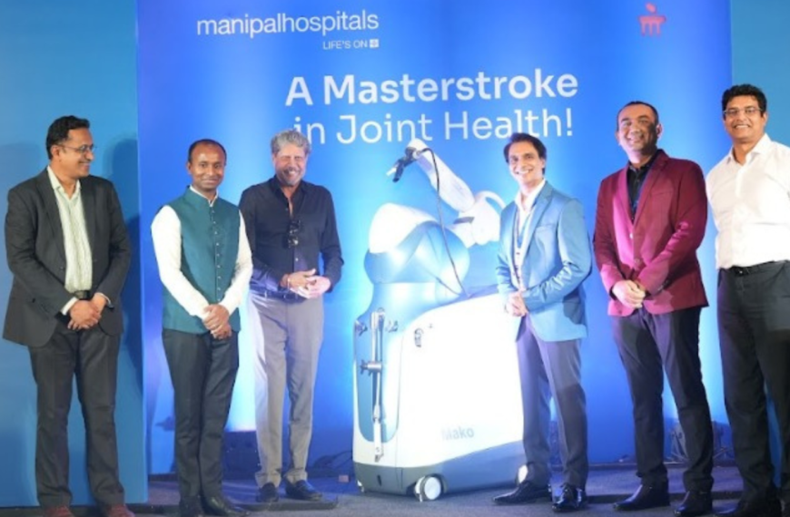 Kapil Dev unveils robotic orthopedic tech at Manipal Hospital, Kharadi