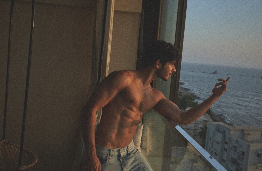 Ishaan Khatter Stuns Fans with His&hellip;