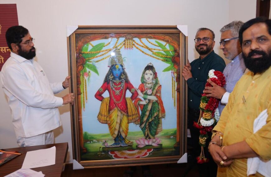 South African Artist Gifts Unique Lord Vitthal Painting to Maharashtra CM