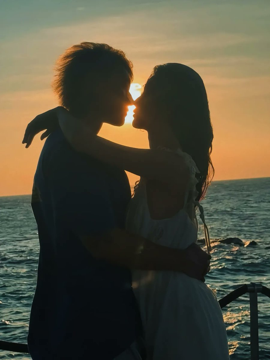 The Quiet Magic of a First Kiss