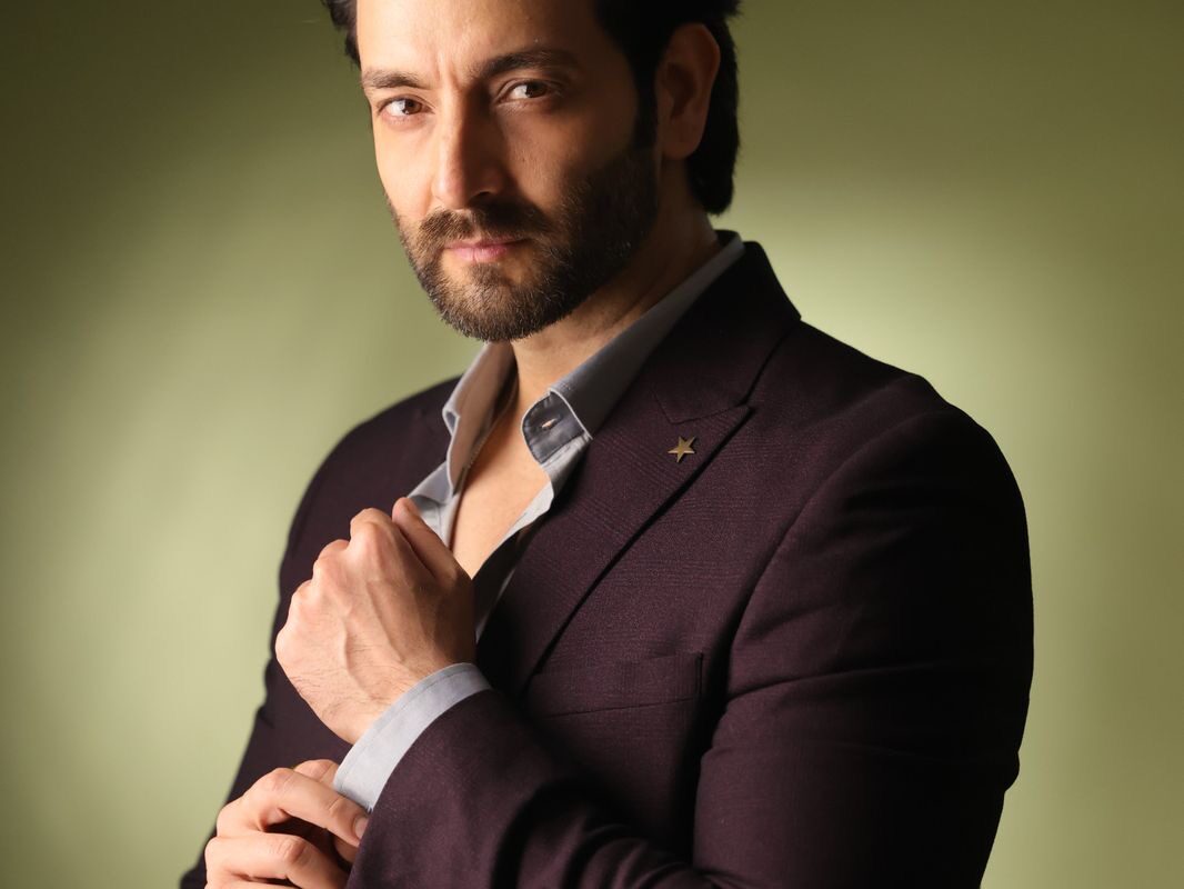 Vineet Raina Talks about his international debut!